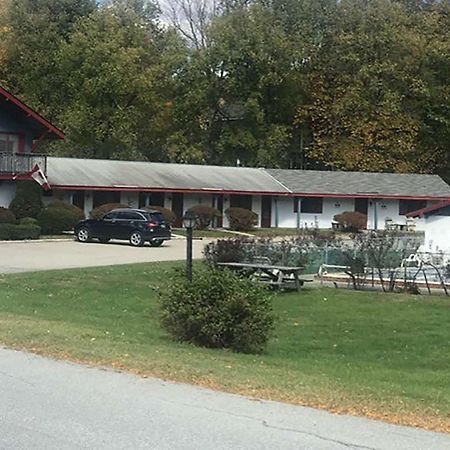 The Chalet Motel Manchester Exterior photo